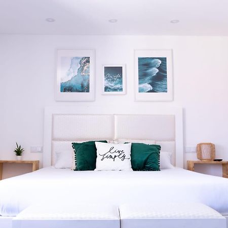 Supertubos House Peniche Bed & Breakfast Атогия да Балея Екстериор снимка