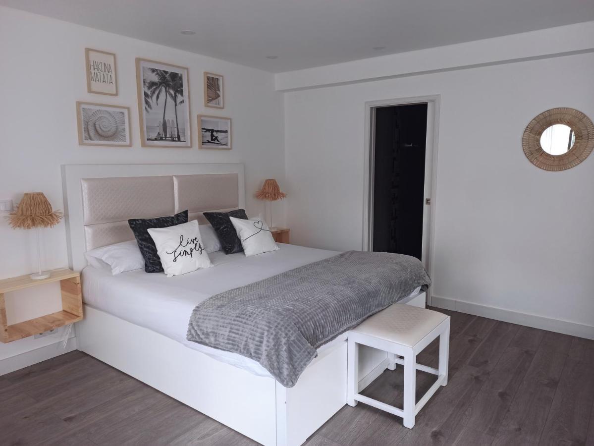 Supertubos House Peniche Bed & Breakfast Атогия да Балея Екстериор снимка