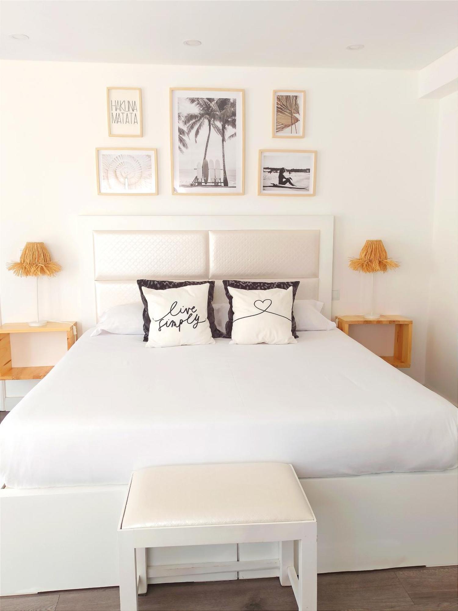 Supertubos House Peniche Bed & Breakfast Атогия да Балея Екстериор снимка
